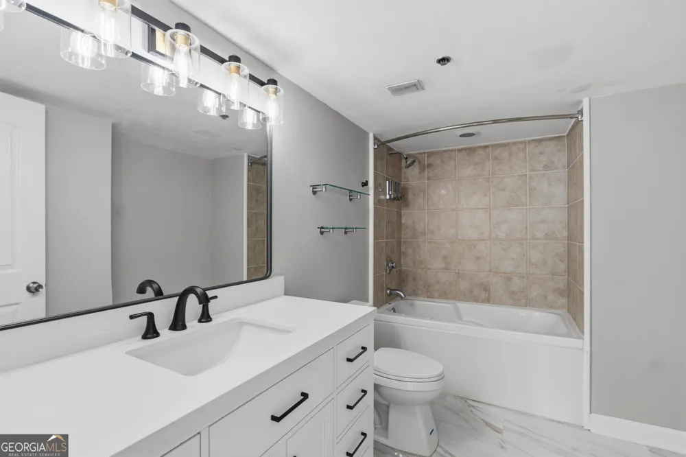 2870 Pharr Court South NW Atlanta, GA 30305