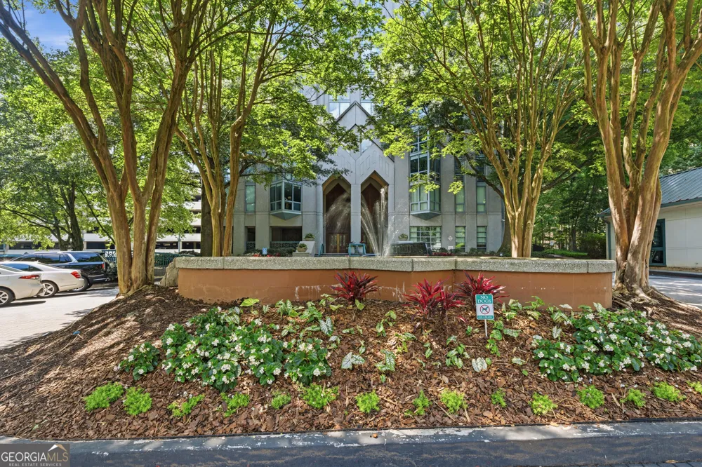 2870 Pharr Court South NW Atlanta, GA 30305