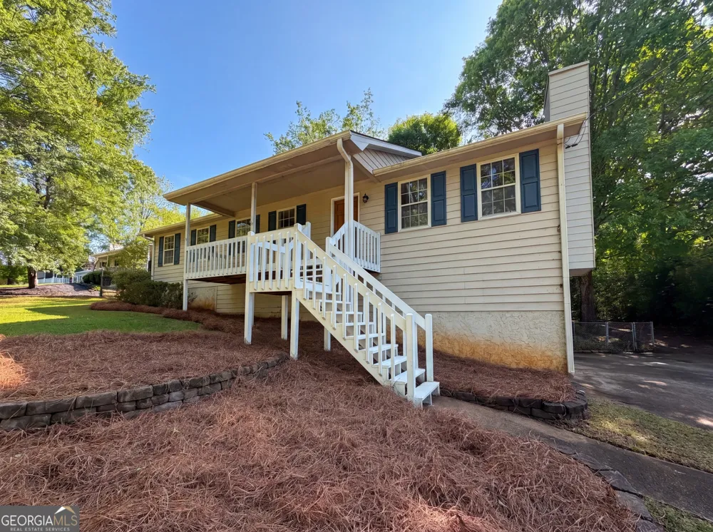 76 Lost Meadows DR Dallas, GA 30157