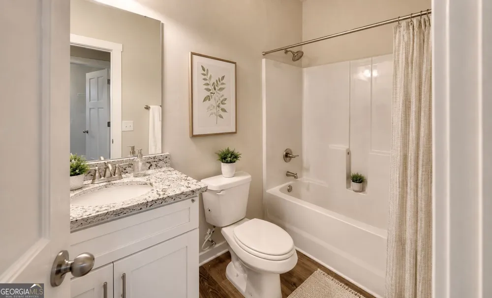 308 N Point CIR Hartwell, GA 30643