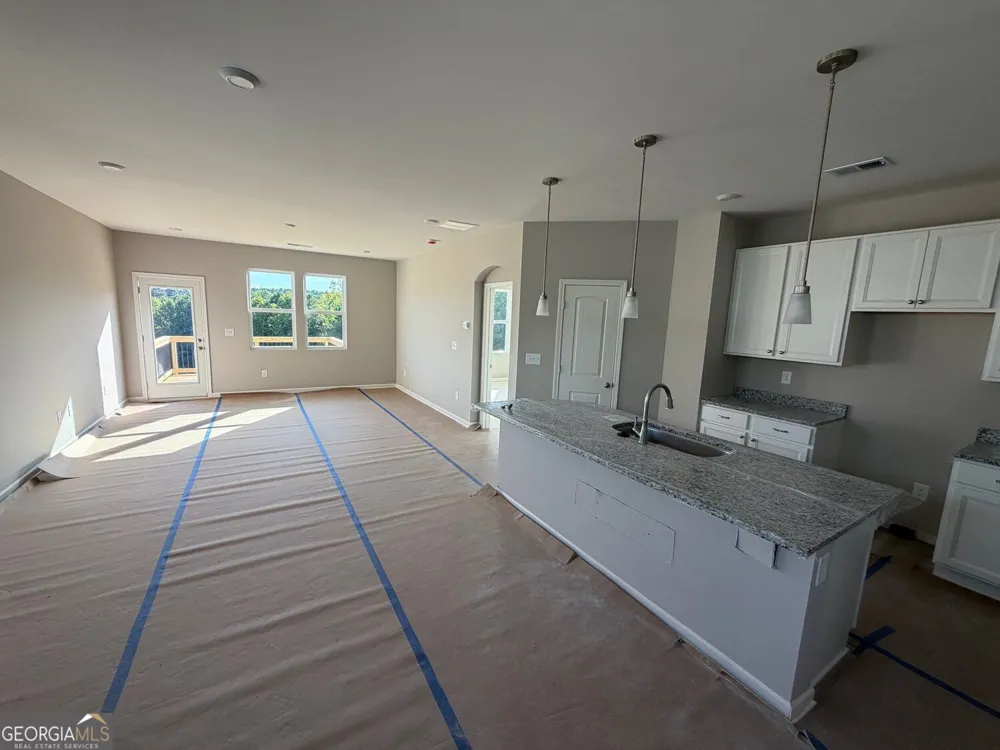 35 Village DR Dawsonville, GA 30534