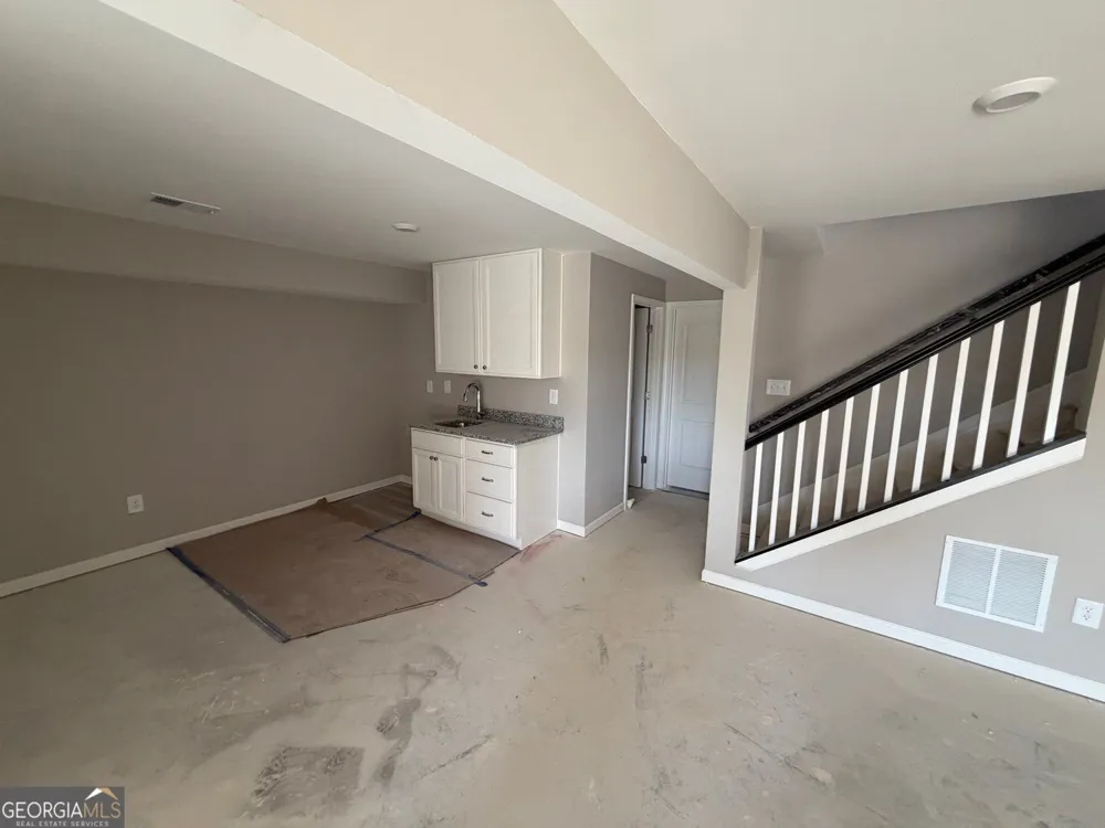 35 Village DR Dawsonville, GA 30534