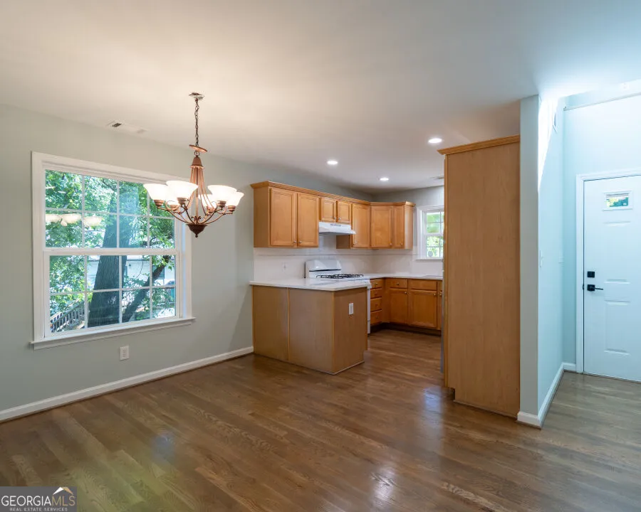 819 Gaston Atlanta, GA 30310