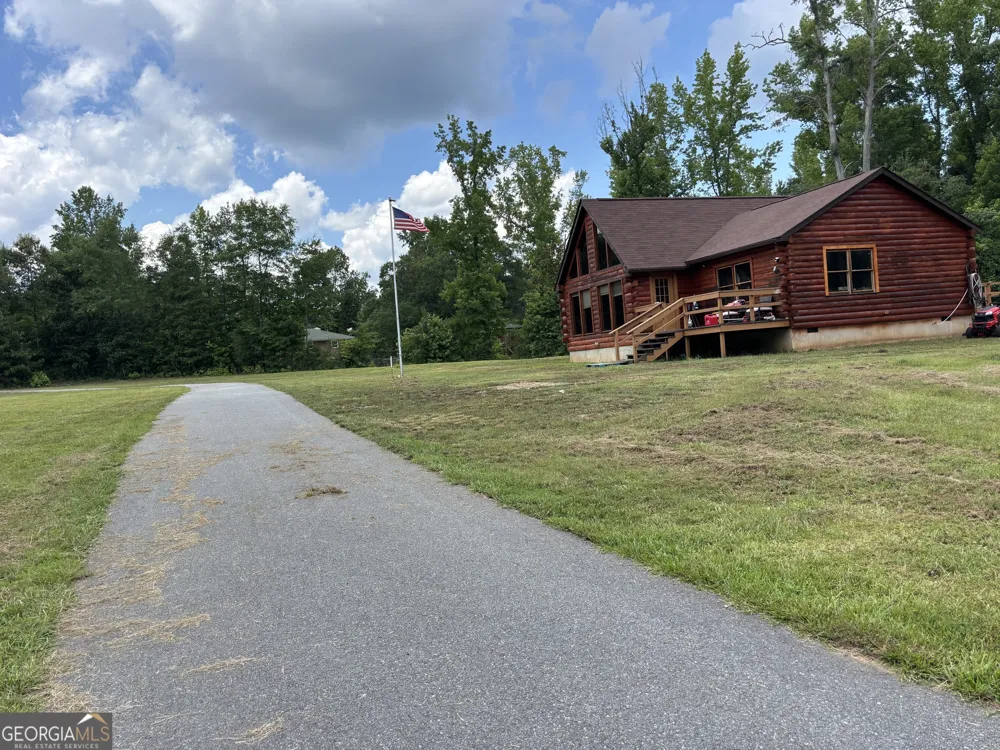 1314 Cheatham RD Griffin, GA 30223
