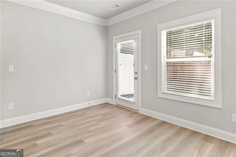 24 Richardson ST Winder, GA 30680