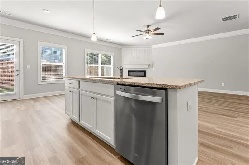 24 Richardson ST Winder, GA 30680
