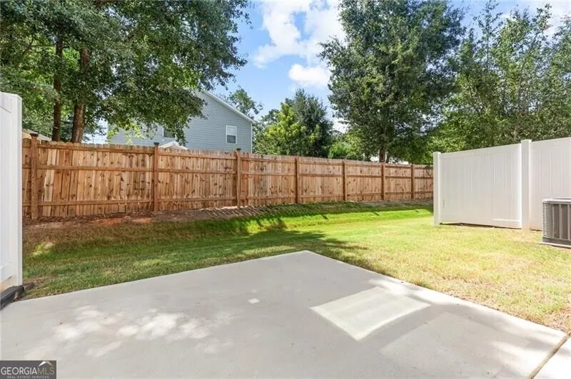 24 Richardson ST Winder, GA 30680