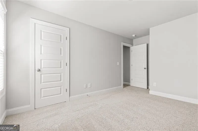 24 Richardson ST Winder, GA 30680