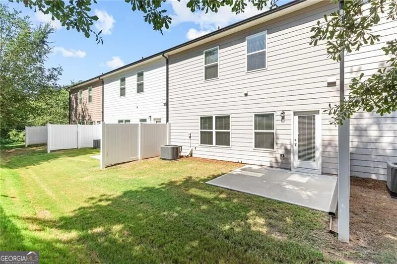 24 Richardson ST Winder, GA 30680