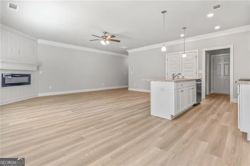 24 Richardson ST Winder, GA 30680