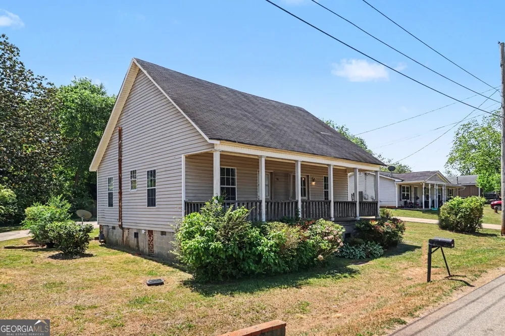 56 North ST Newnan, GA 30263