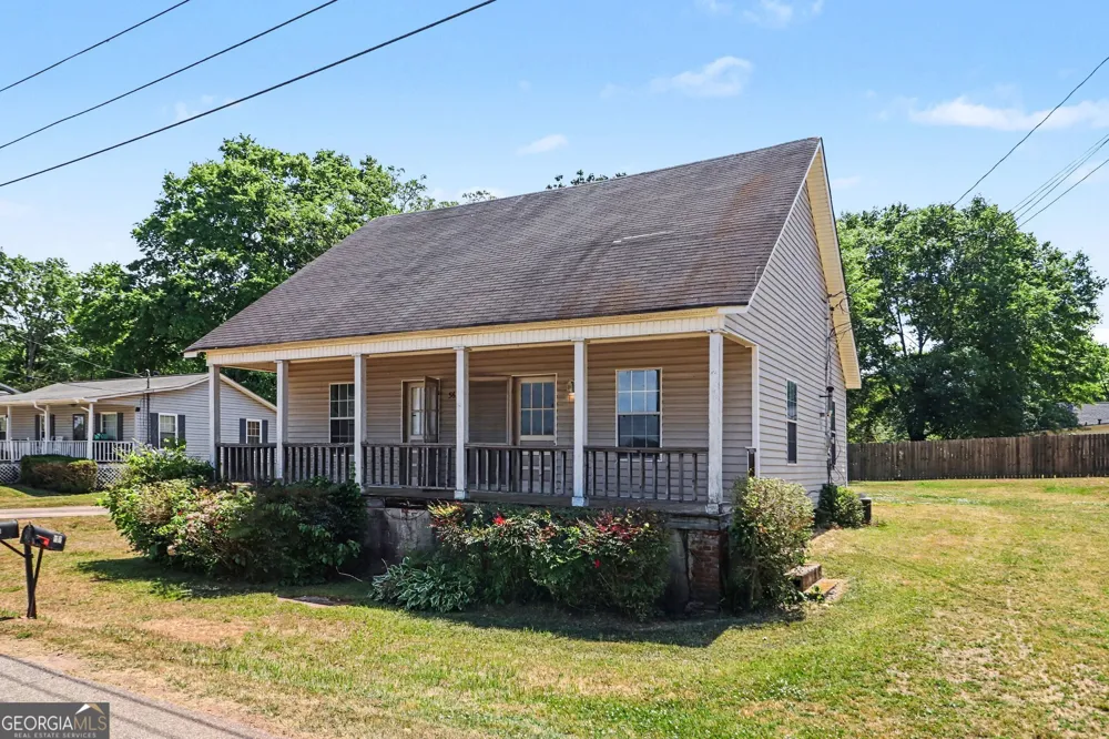 56 North ST Newnan, GA 30263