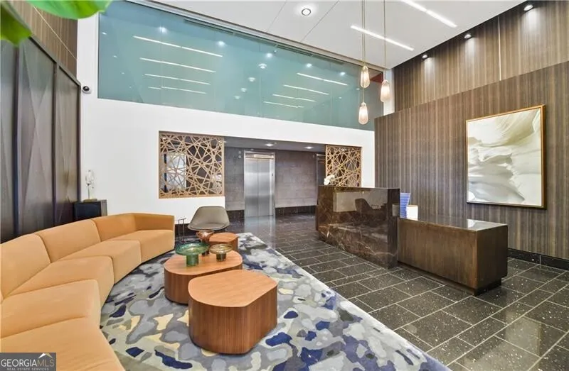 950 W Peachtree ST NW Atlanta, GA 30309