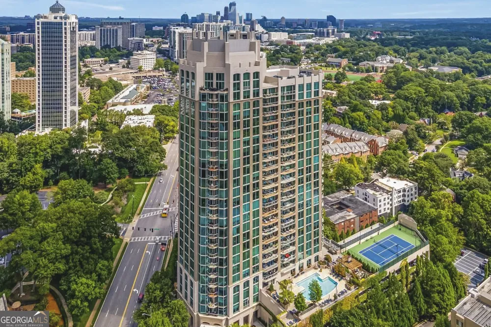 2795 Peachtree RD Atlanta, GA 30305