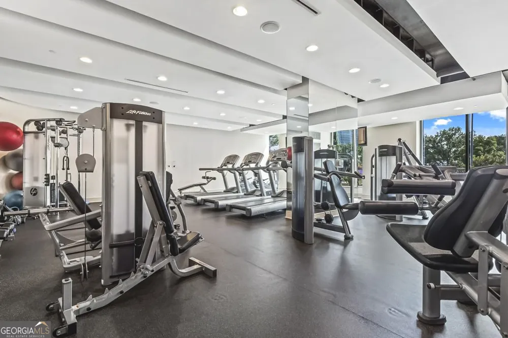2795 Peachtree RD Atlanta, GA 30305