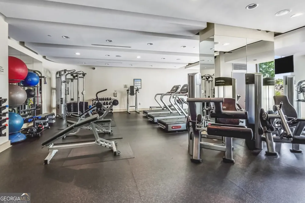 2795 Peachtree RD Atlanta, GA 30305
