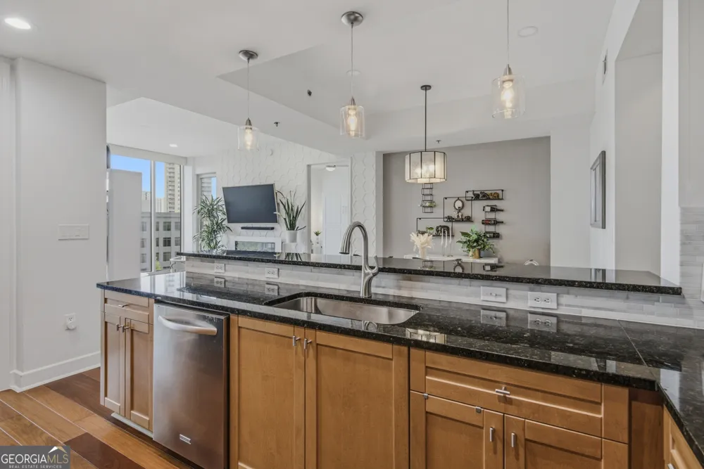 2795 Peachtree RD Atlanta, GA 30305