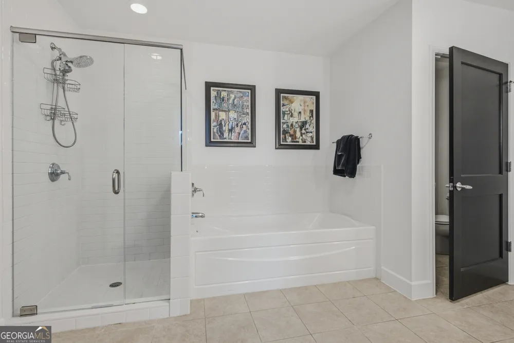 2795 Peachtree RD Atlanta, GA 30305