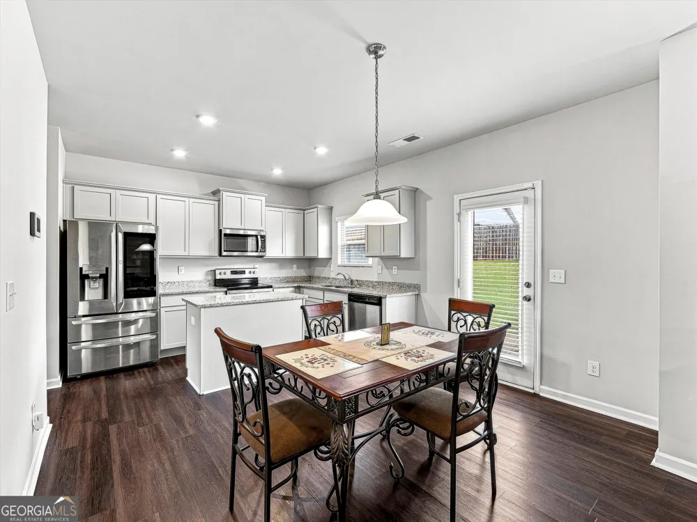 1218 Brookstone CIR Conyers, GA 30012