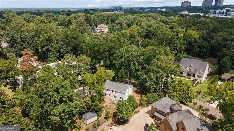 800 Glenairy DR Atlanta, GA 30328