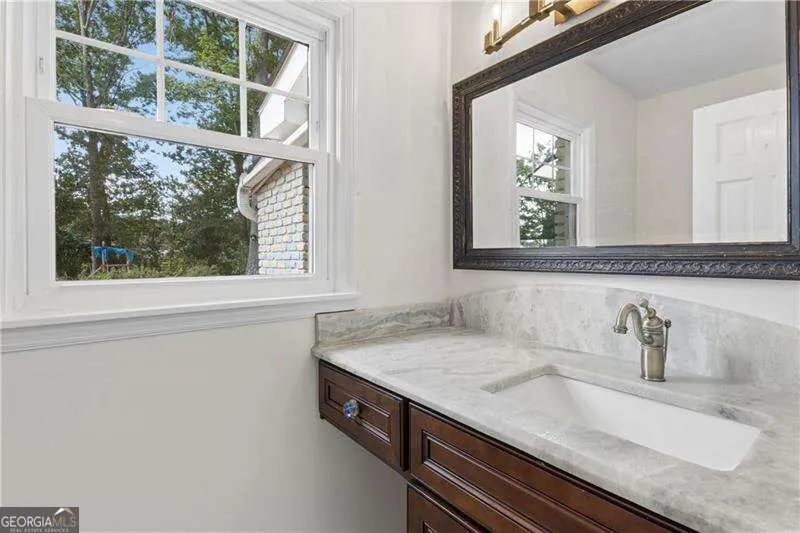 800 Glenairy DR Atlanta, GA 30328