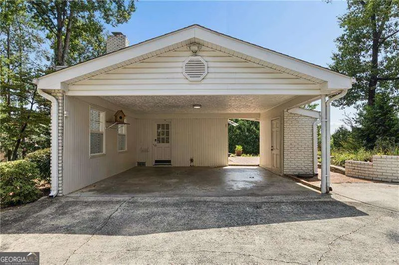 800 Glenairy DR Atlanta, GA 30328