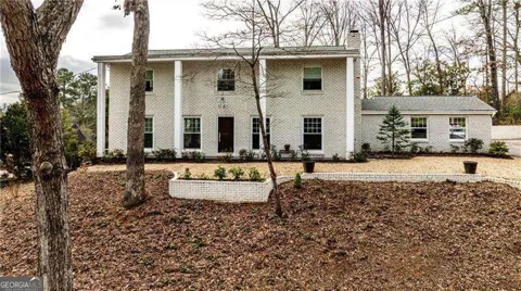 800 Glenairy DR