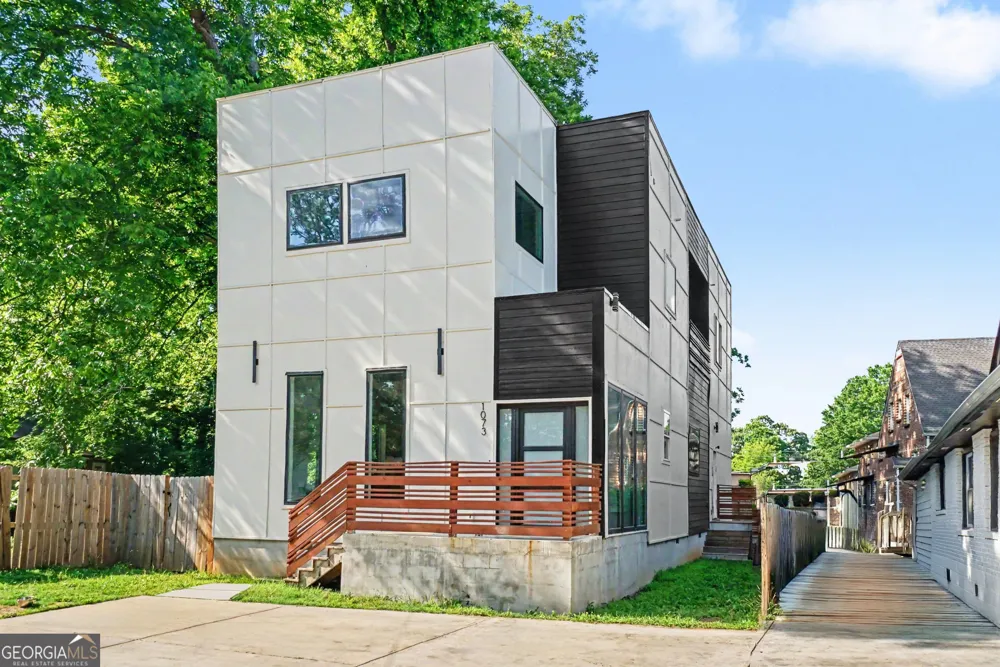 1073 Mayson Turner RD NW Atlanta, GA 30314