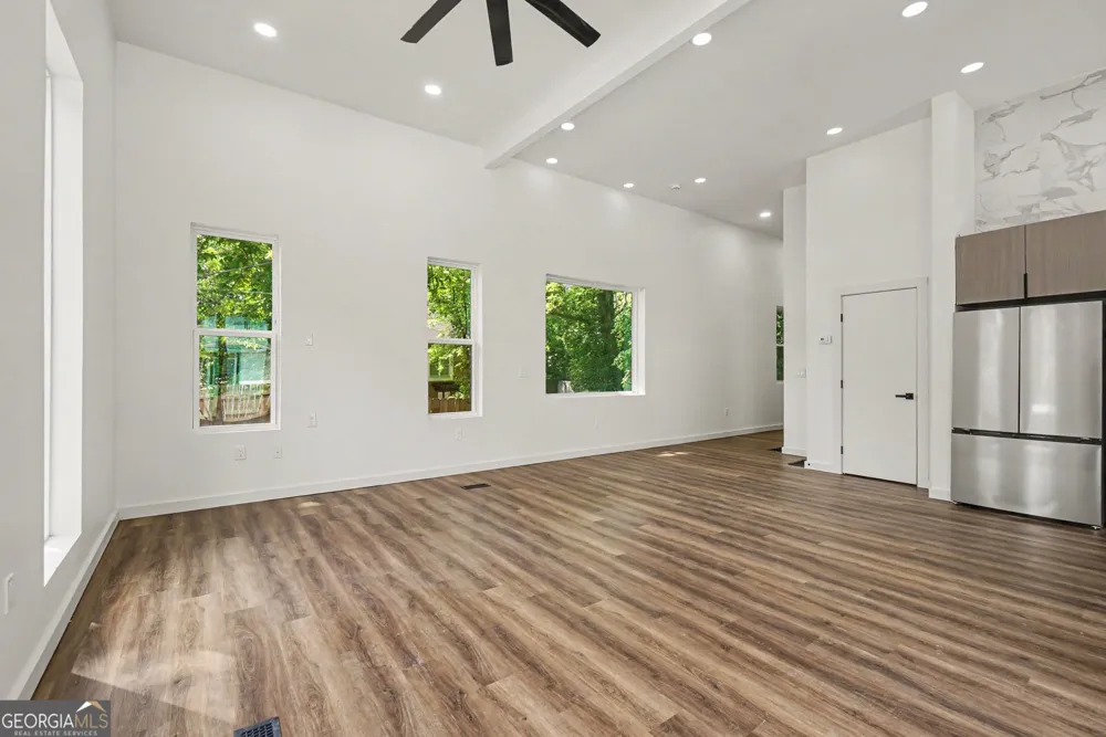 1073 Mayson Turner RD NW Atlanta, GA 30314