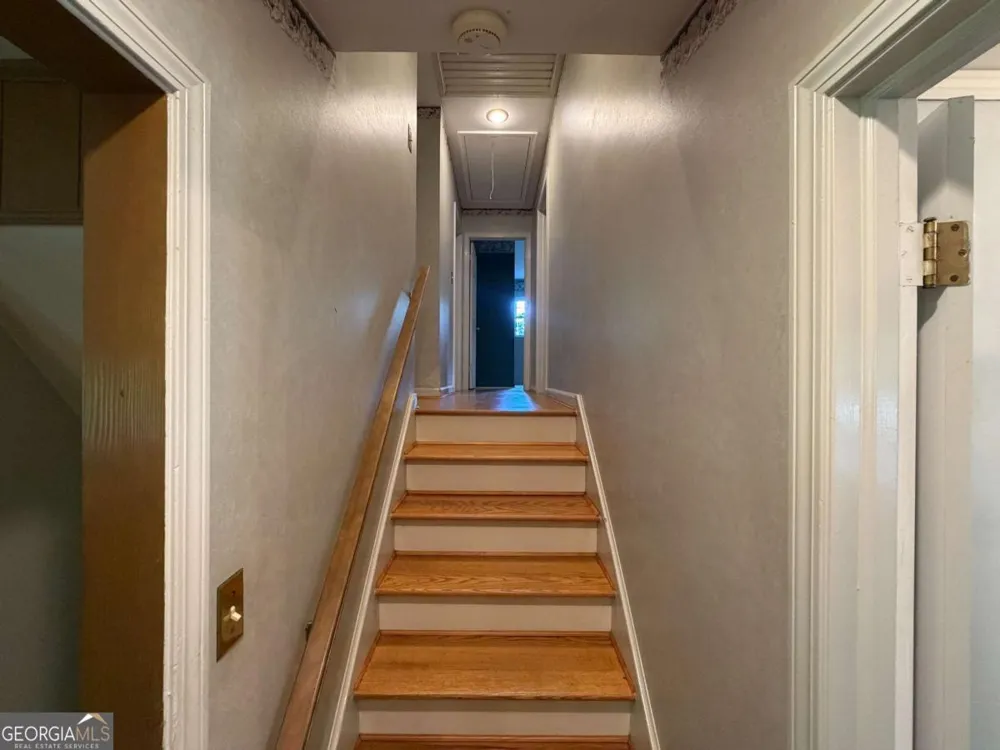 3887 Menlo DR Atlanta, GA 30340