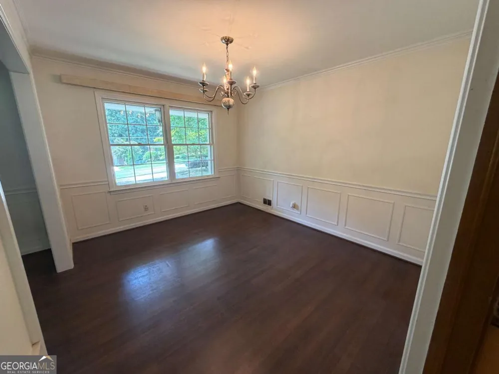 3887 Menlo DR Atlanta, GA 30340