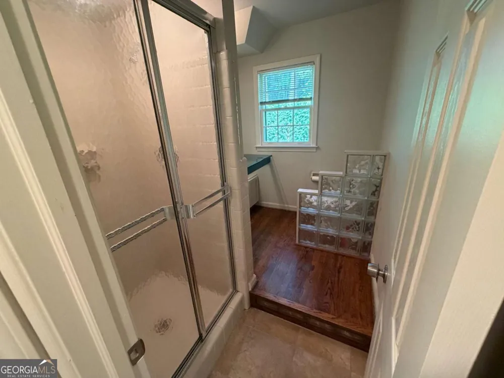 3887 Menlo DR Atlanta, GA 30340
