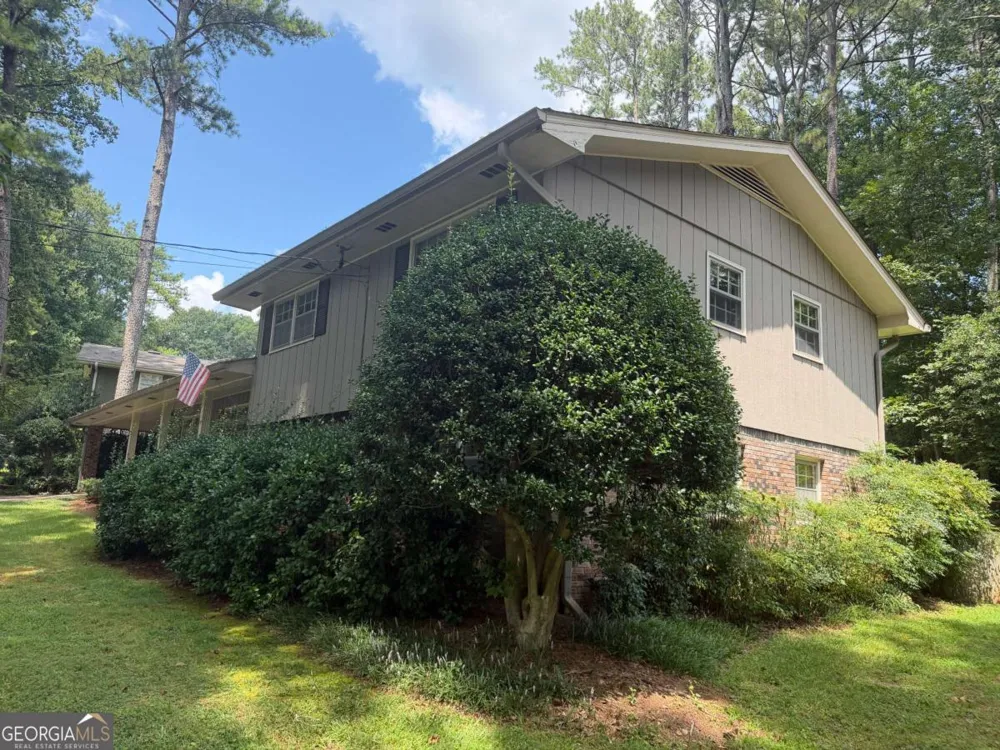 3887 Menlo DR Atlanta, GA 30340