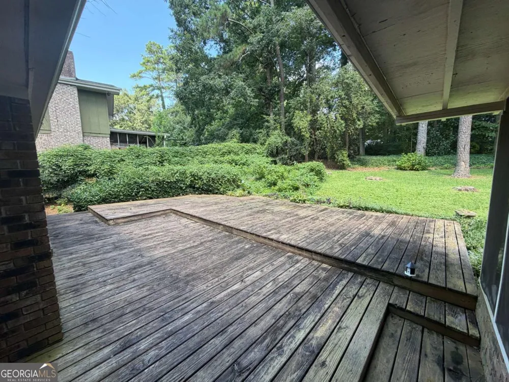 3887 Menlo DR Atlanta, GA 30340