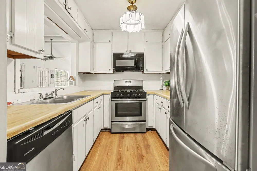 6032 Wintergreen RD Norcross, GA 30093