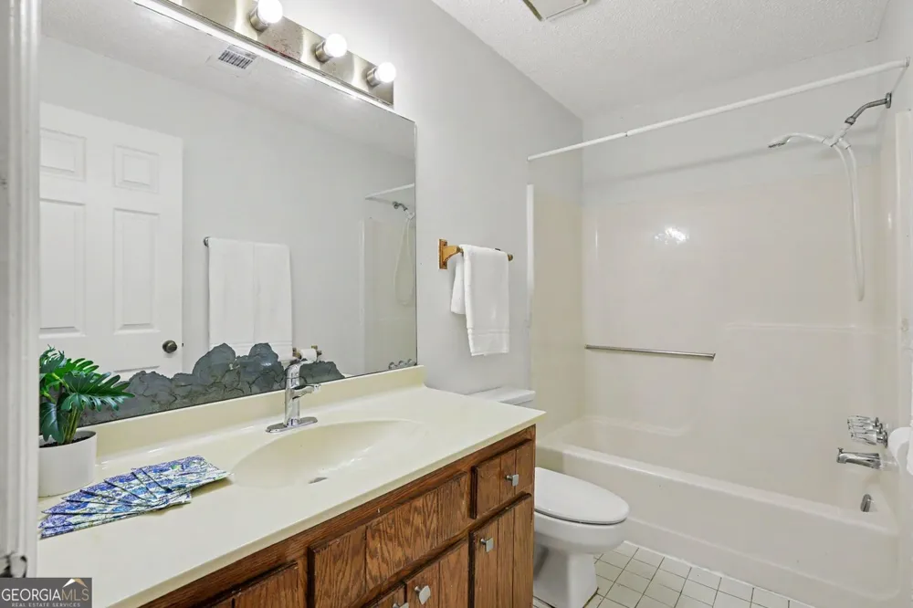 6032 Wintergreen RD Norcross, GA 30093