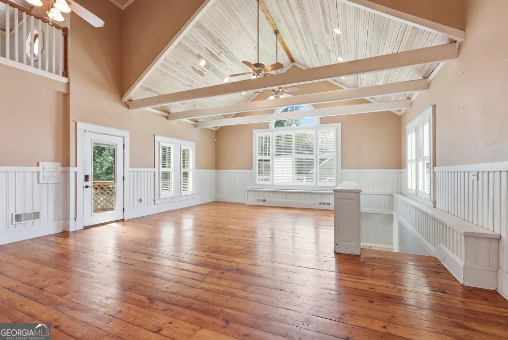 334 E Tugalo ST Toccoa, GA 30577