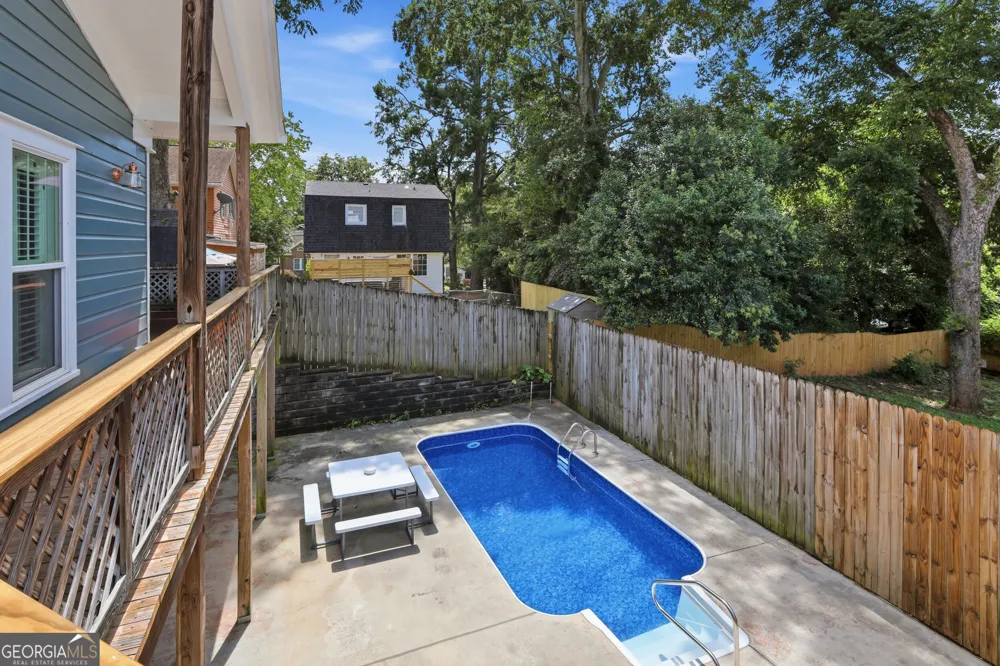 334 E Tugalo ST Toccoa, GA 30577