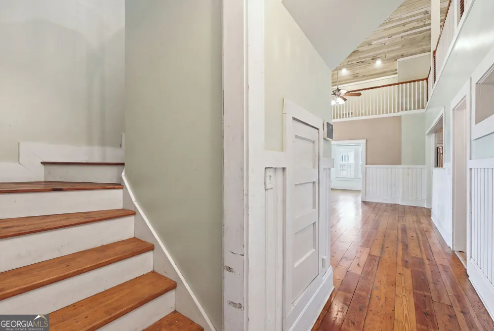 334 E Tugalo ST Toccoa, GA 30577
