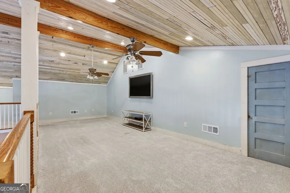 334 E Tugalo ST Toccoa, GA 30577