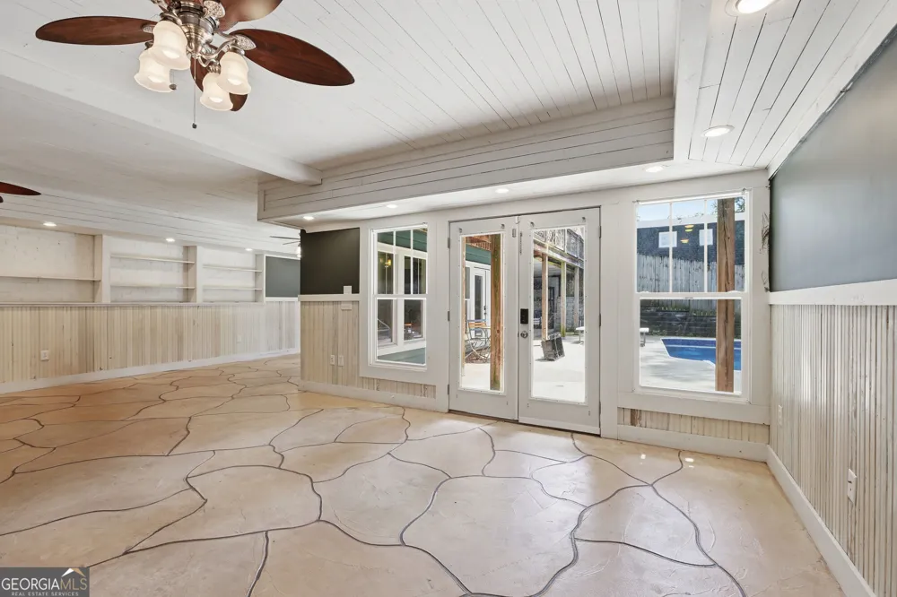 334 E Tugalo ST Toccoa, GA 30577