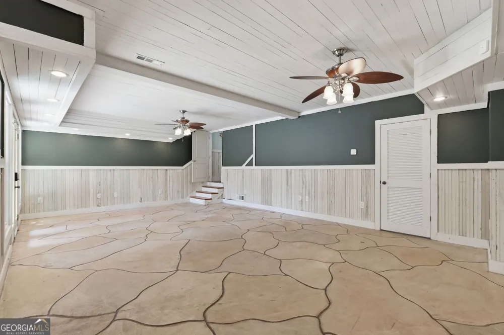 334 E Tugalo ST Toccoa, GA 30577