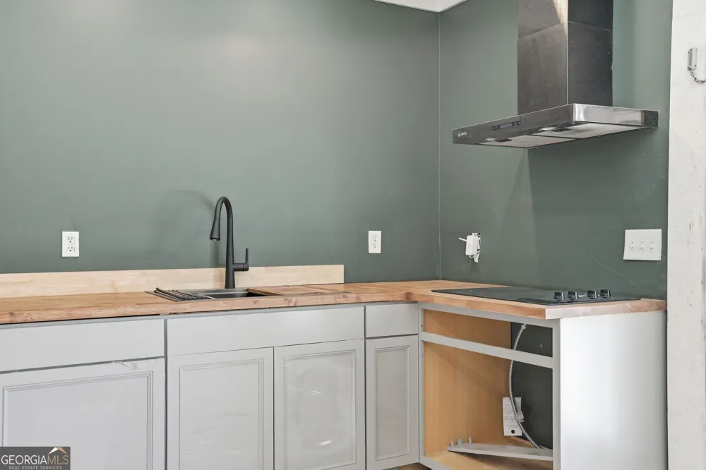 334 E Tugalo ST Toccoa, GA 30577