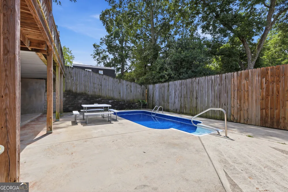 334 E Tugalo ST Toccoa, GA 30577