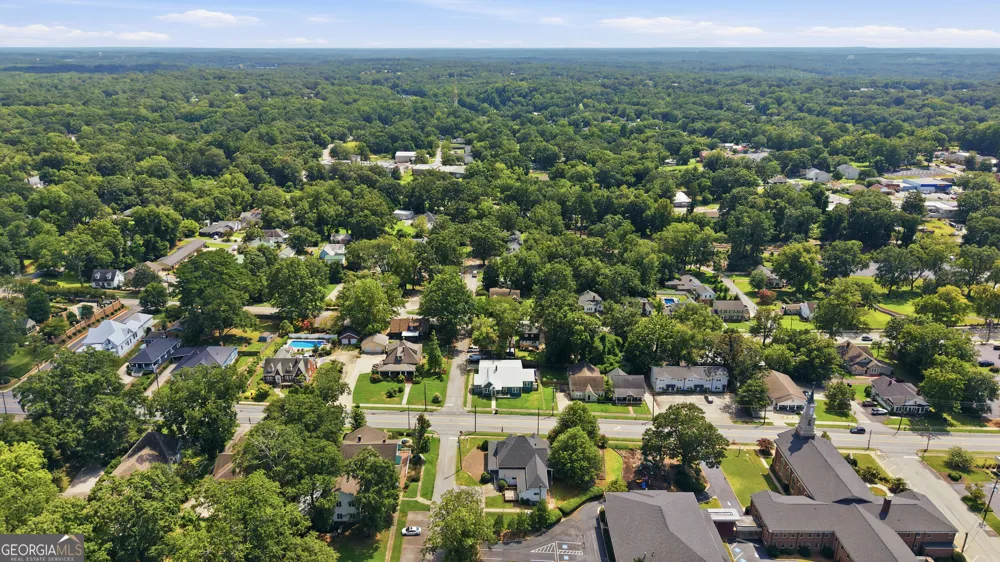 334 E Tugalo ST Toccoa, GA 30577