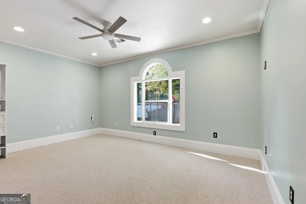 334 E Tugalo ST Toccoa, GA 30577