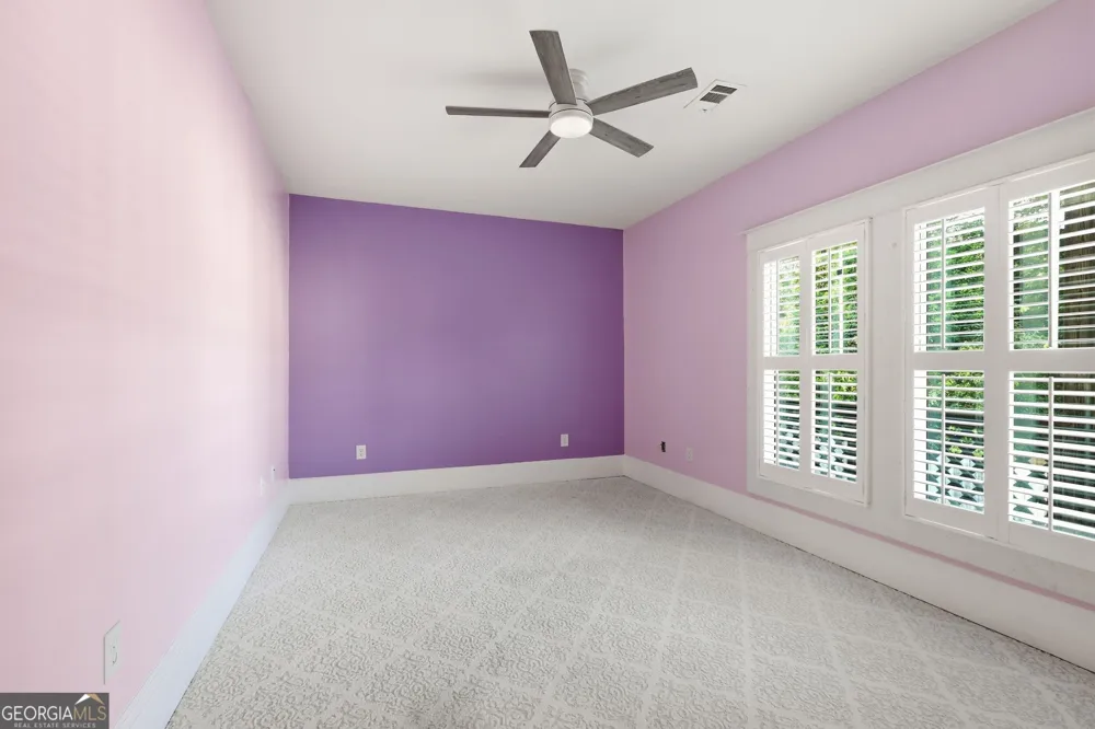 334 E Tugalo ST Toccoa, GA 30577