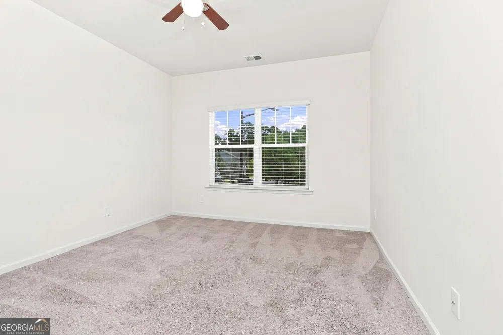 176 Bryon LN Acworth, GA 30102