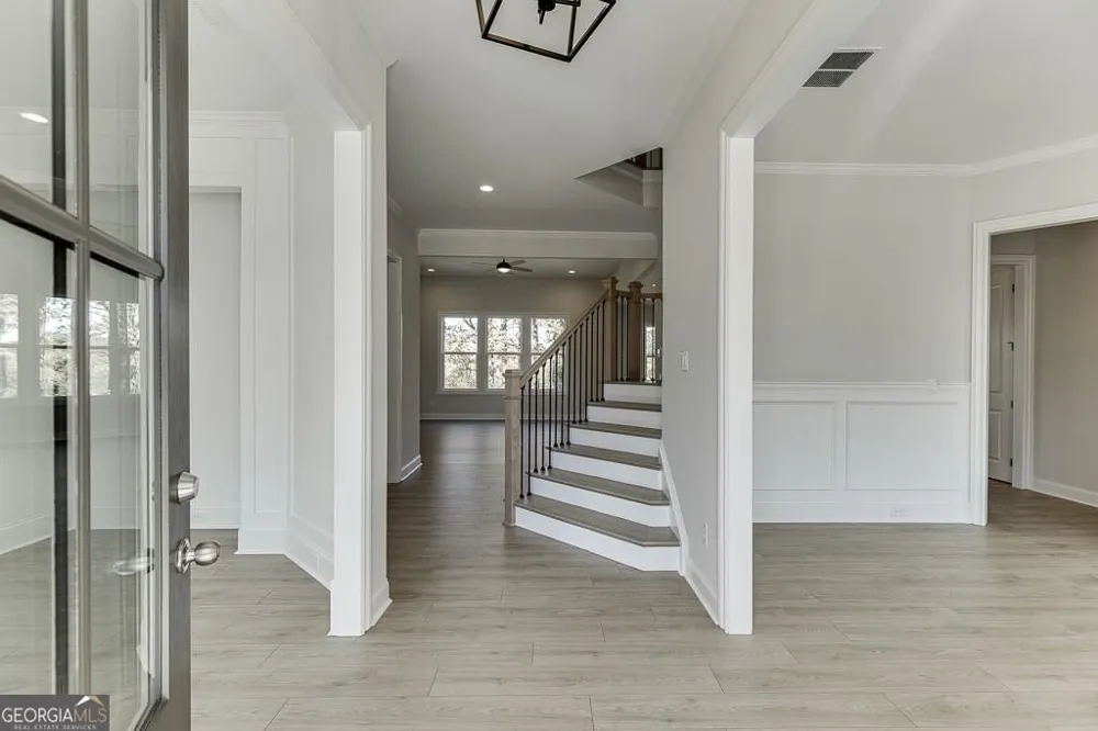 450 Thunder RD Buford, GA 30518