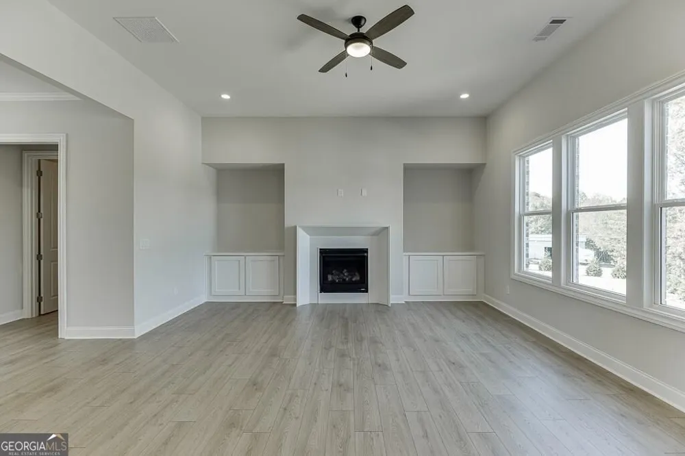 450 Thunder RD Buford, GA 30518